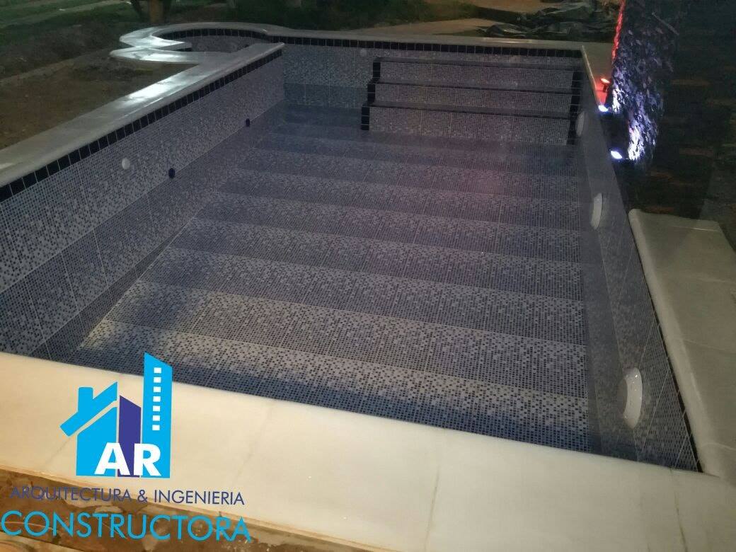 Piscina AR Constructora